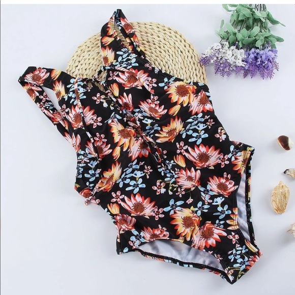 🌟 Sale HP 🎉Stunning Floral Monokini NEW Large - Picture 6 of 6